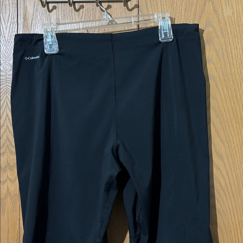 Columbia Black Omni-Shield women’s 14 hiking water and stain repellency Pants - Picture 10 of 11